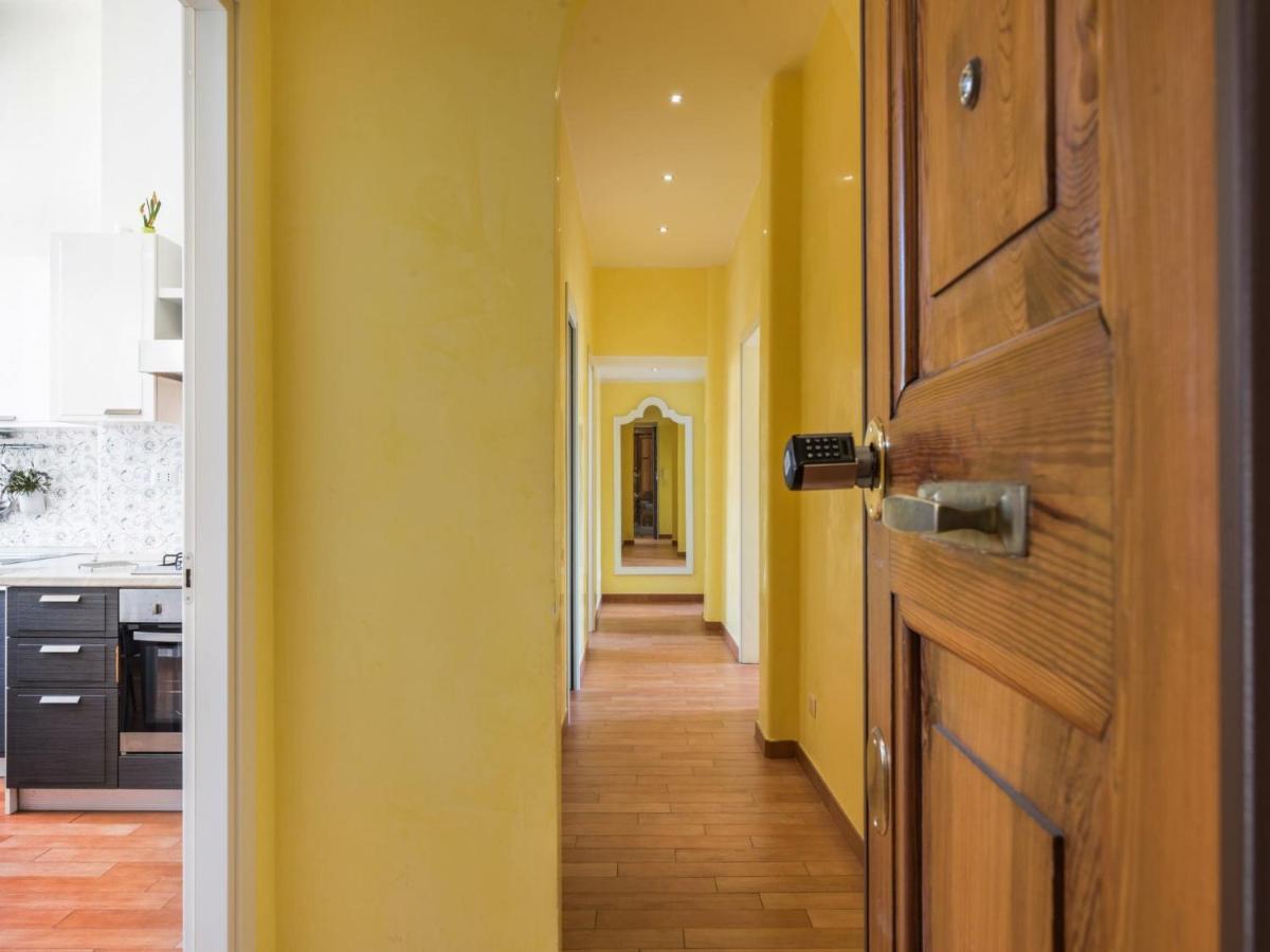 The Best Rent - Colourful Two-Bedroom Apartment Near Termini Station Rome Buitenkant foto