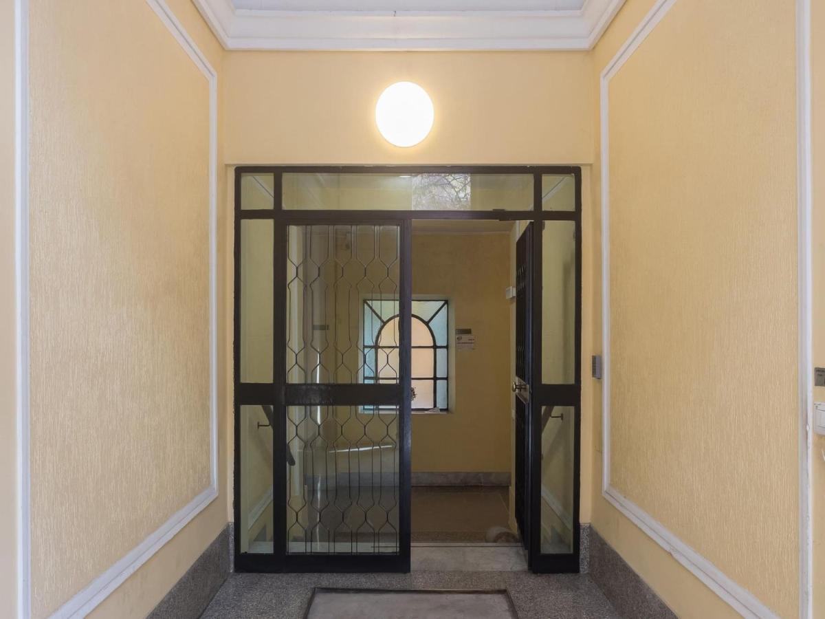 The Best Rent - Colourful Two-Bedroom Apartment Near Termini Station Rome Buitenkant foto