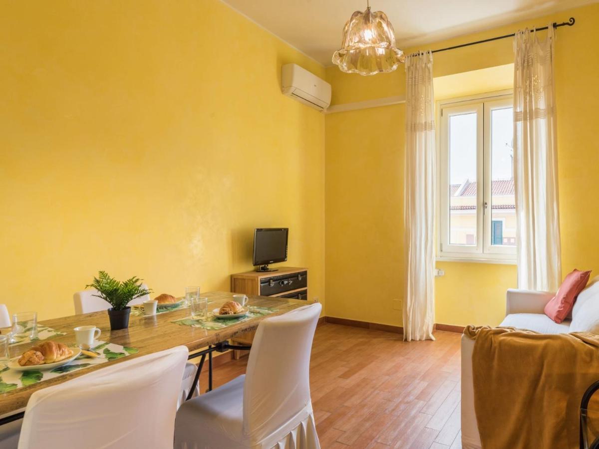 The Best Rent - Colourful Two-Bedroom Apartment Near Termini Station Rome Buitenkant foto