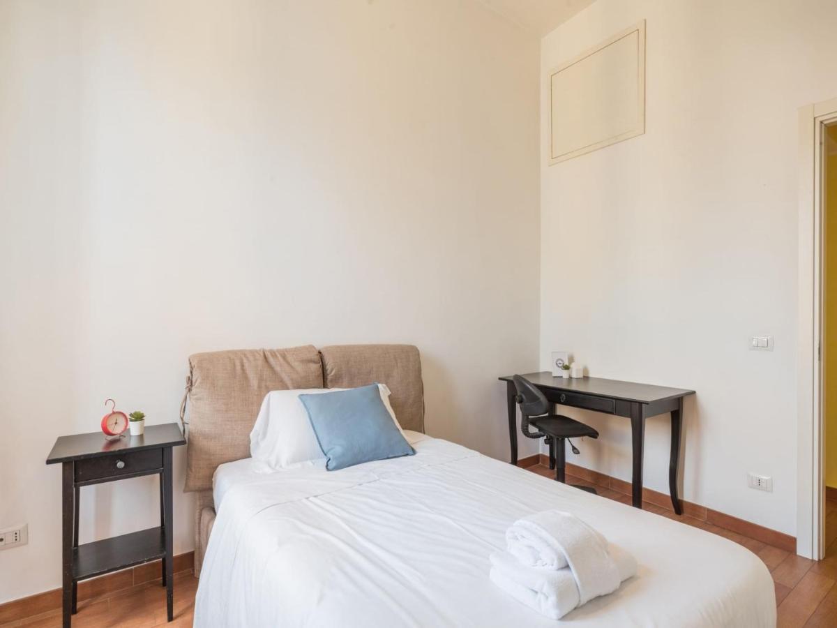 The Best Rent - Colourful Two-Bedroom Apartment Near Termini Station Rome Buitenkant foto